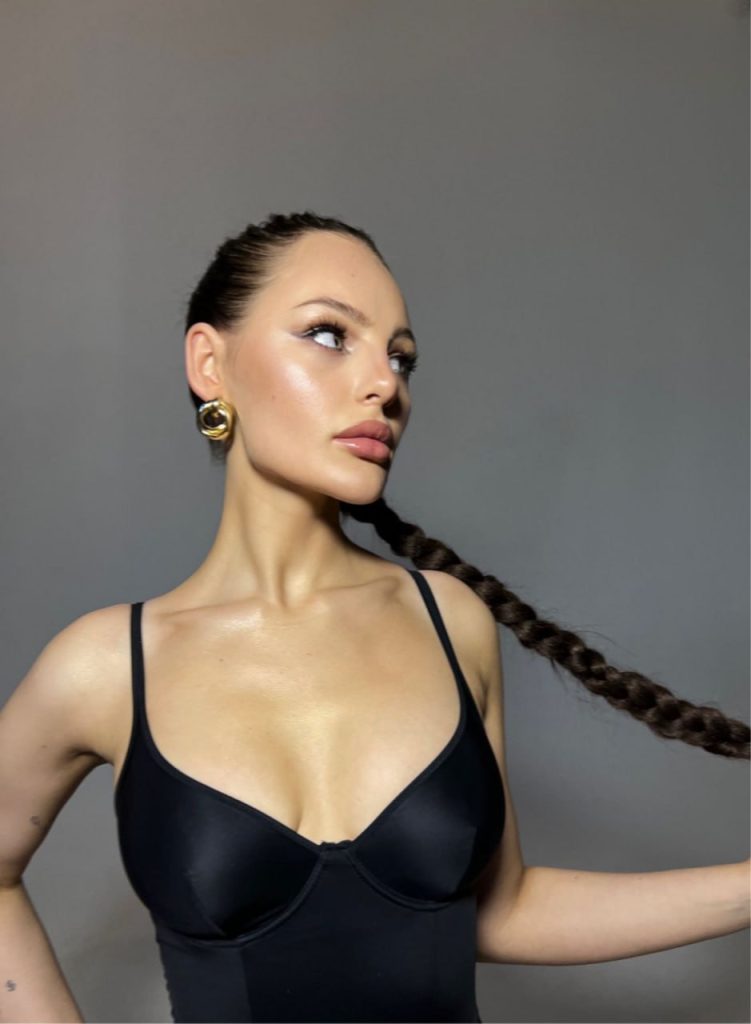 вип эскорт от  Мишель в Питере