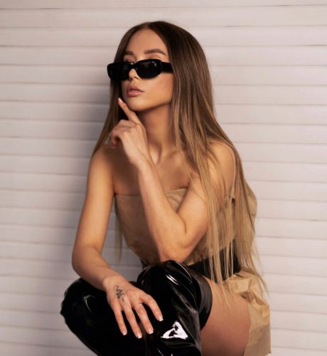 Ночной эскорт от Мэри работает в Питере