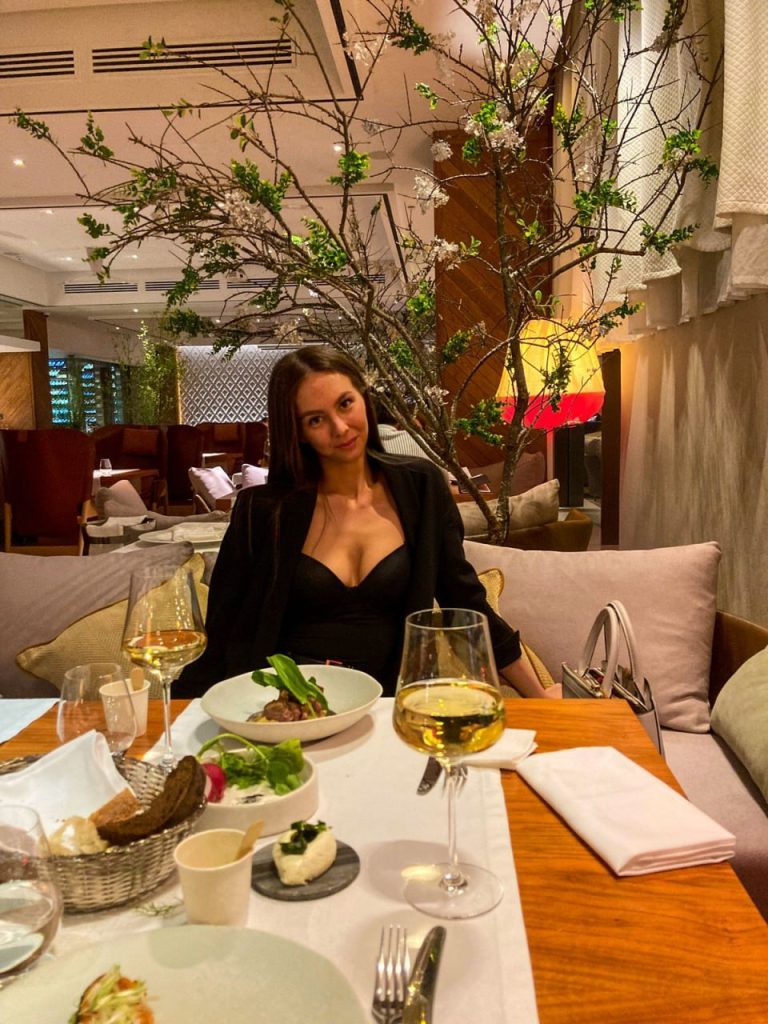 VIP эскорт от Ира Питер